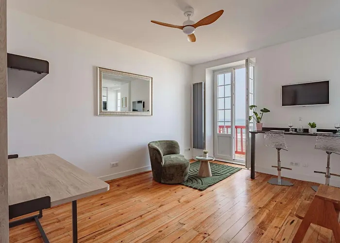 Appartement Rénové, Vue Imprenable Océan - Fr-1-3-633